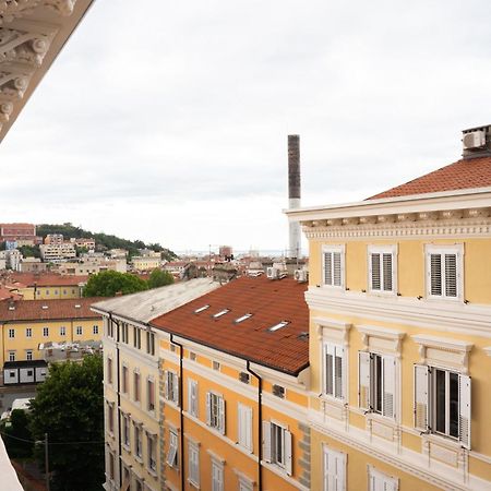 Enjoy Trieste In The City Center エクステリア 写真